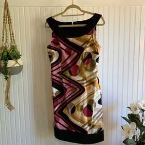 Sheath Dress with Fun Geometric Pattern EUC sz M